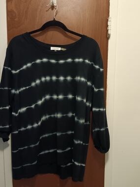 Calvin Klein Blue and White Tie Dye Wave-Stripe Knit Top 3/4 Sleeves Xl